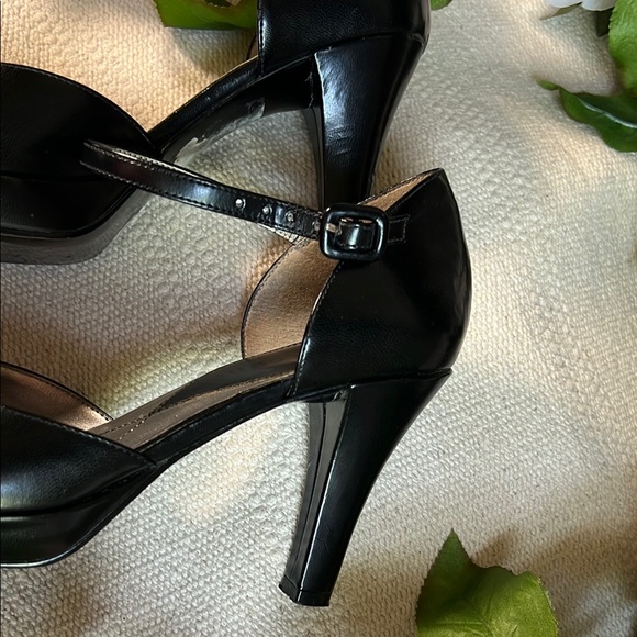 👠Apostrophe Vintage Black Peep Toe Heels - Picture 6 of 16